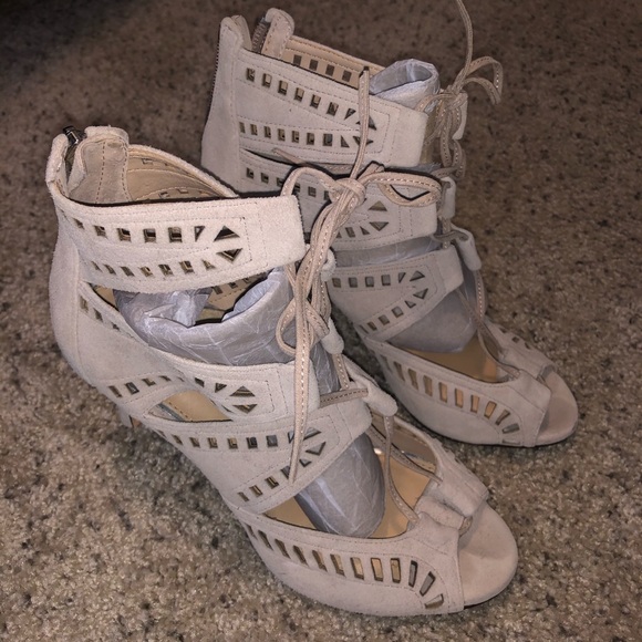 ANTONIO MELANI Shoes - Antonio Melani Cage Heels w Laces 6.5